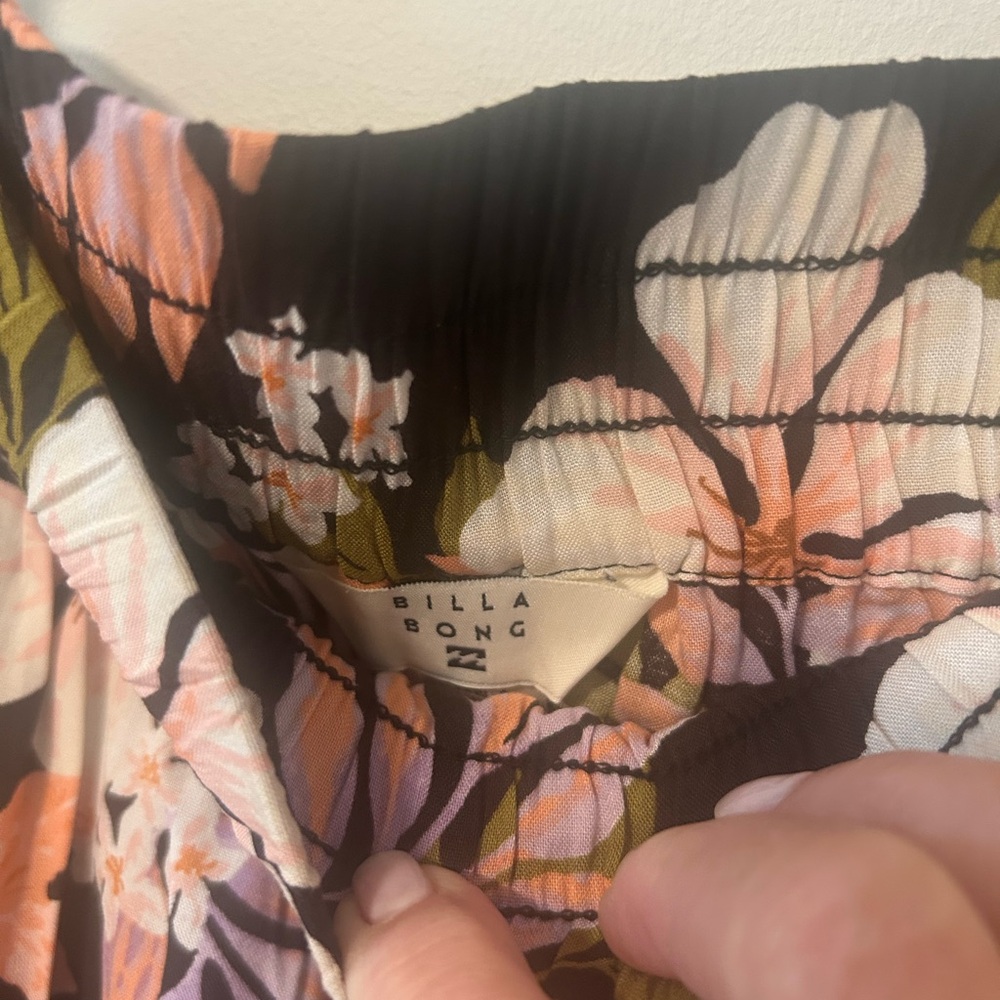 Floral beach pant by Billabong - Picture 3 of 6